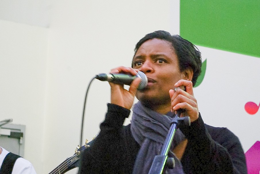 Evry Daily Photo - Concert Ebena Inauguration Gare Evry Centre 257.jpg